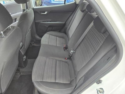 Kia Stonic 1.0 T-GDi 100 CV MHEV iMT Style (16)