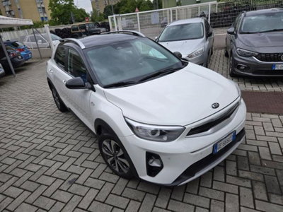 Kia Stonic 1.0 T-GDi 100 CV MHEV iMT Style (5)