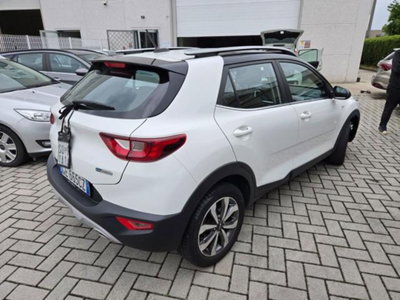 Kia Stonic 1.0 T-GDi 100 CV MHEV iMT Style (6)