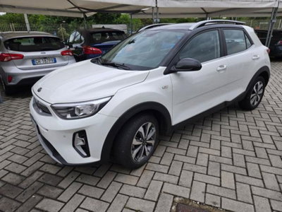 Kia Stonic 1.0 T-GDi 100 CV MHEV iMT Style (9)