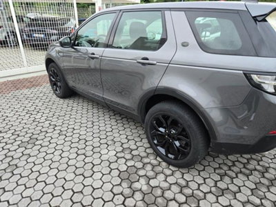 Land Rover Discovery Sport 2.0 TD4 150 CV Pure (4)