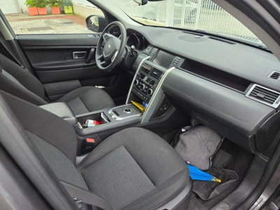 Land Rover Discovery Sport 2.0 TD4 150 CV Pure (5)