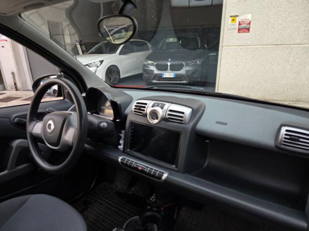 smart Fortwo 1000 45 kW MHD coupé pure (17)