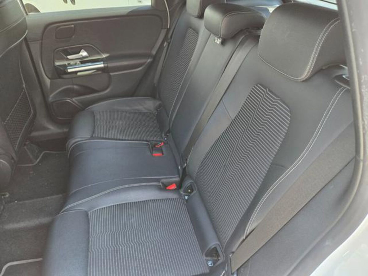 Mercedes-Benz Classe B 200 Automatic 4Matic Sport Plus (15)