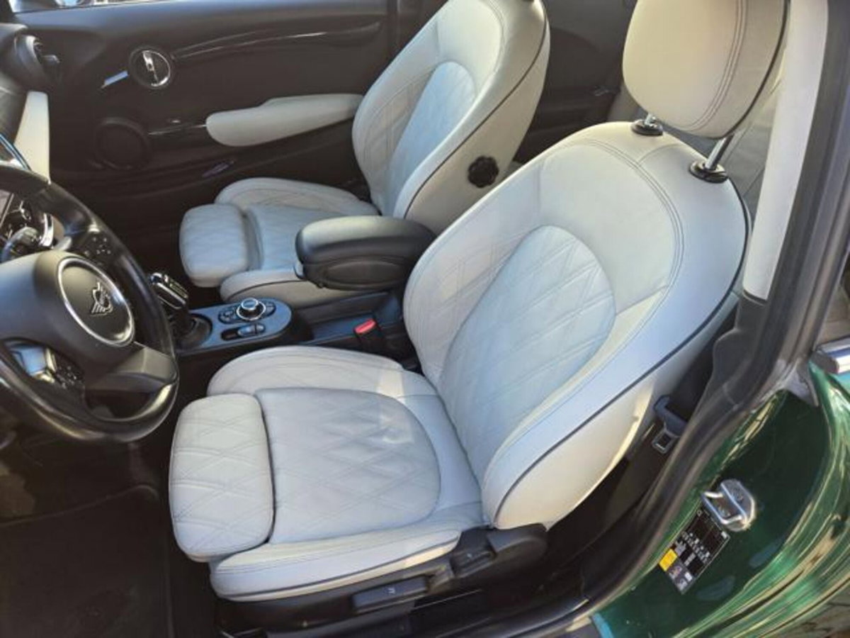 MINI Mini Cooper SE Classic (17)