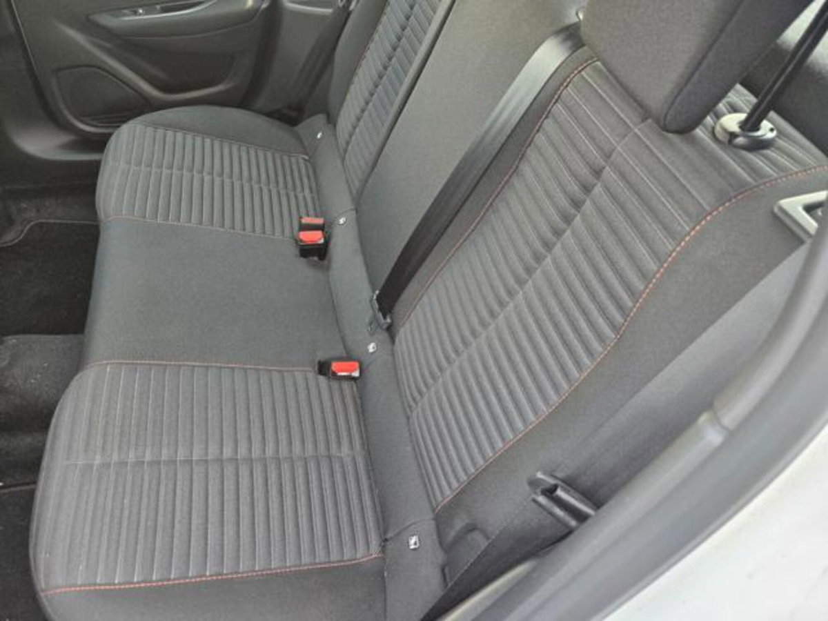 Peugeot 208 1.2 puretech Active s&s 75cv (13)