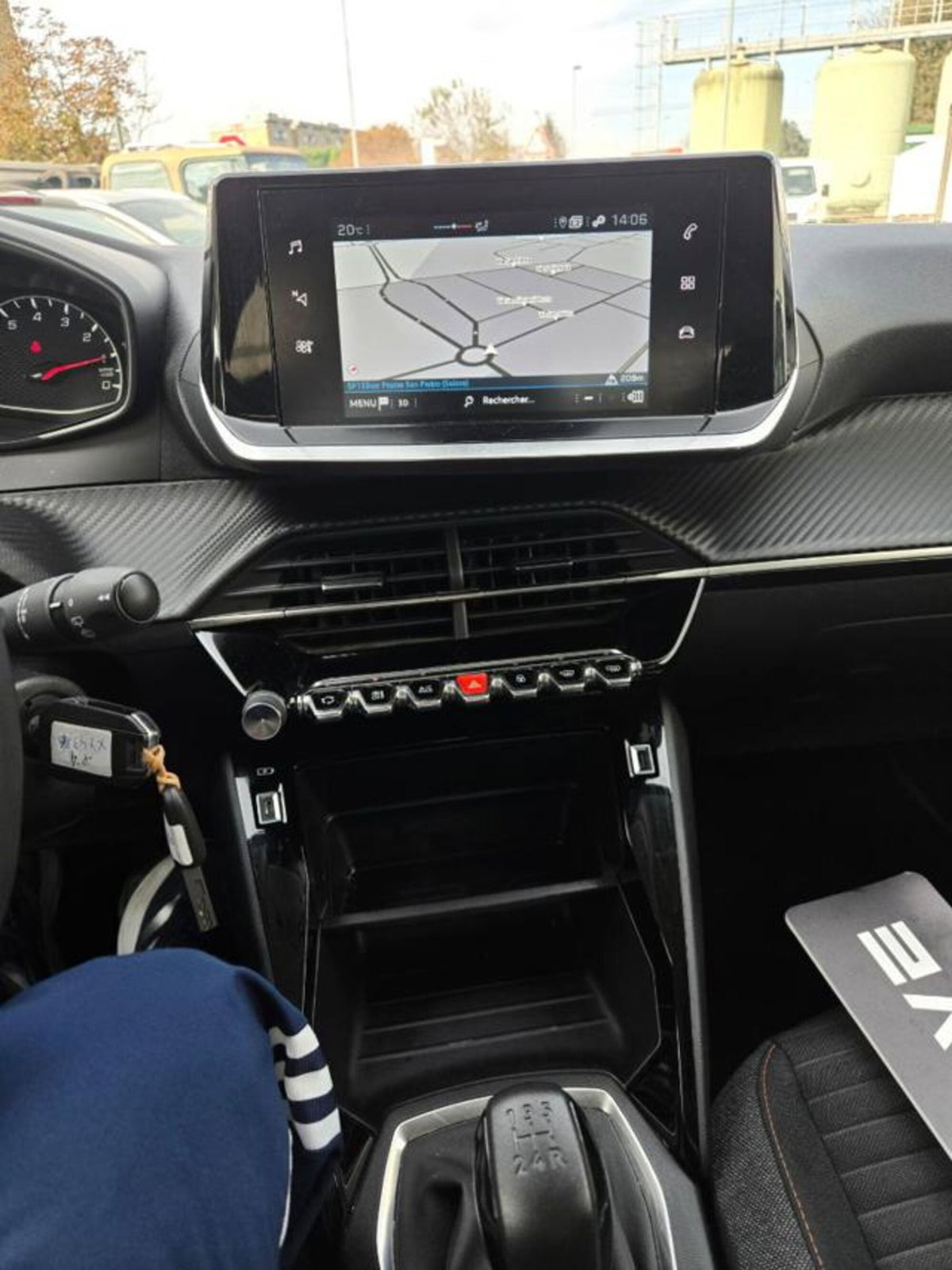 Peugeot 208 1.2 puretech Active s&s 75cv (9)