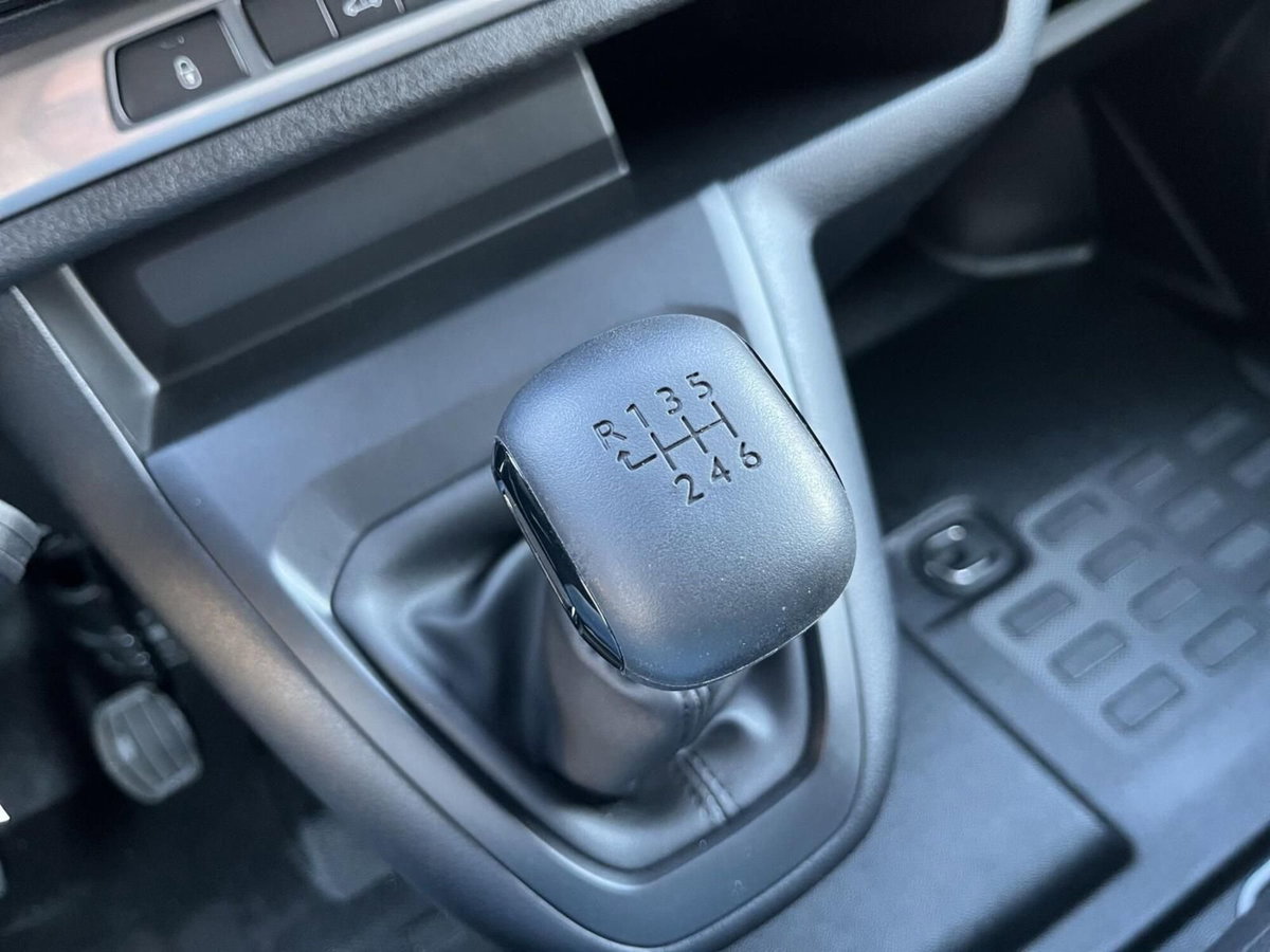 Fiat Scudo Furgone van M 1.5 diesel 120cv S&S (17)
