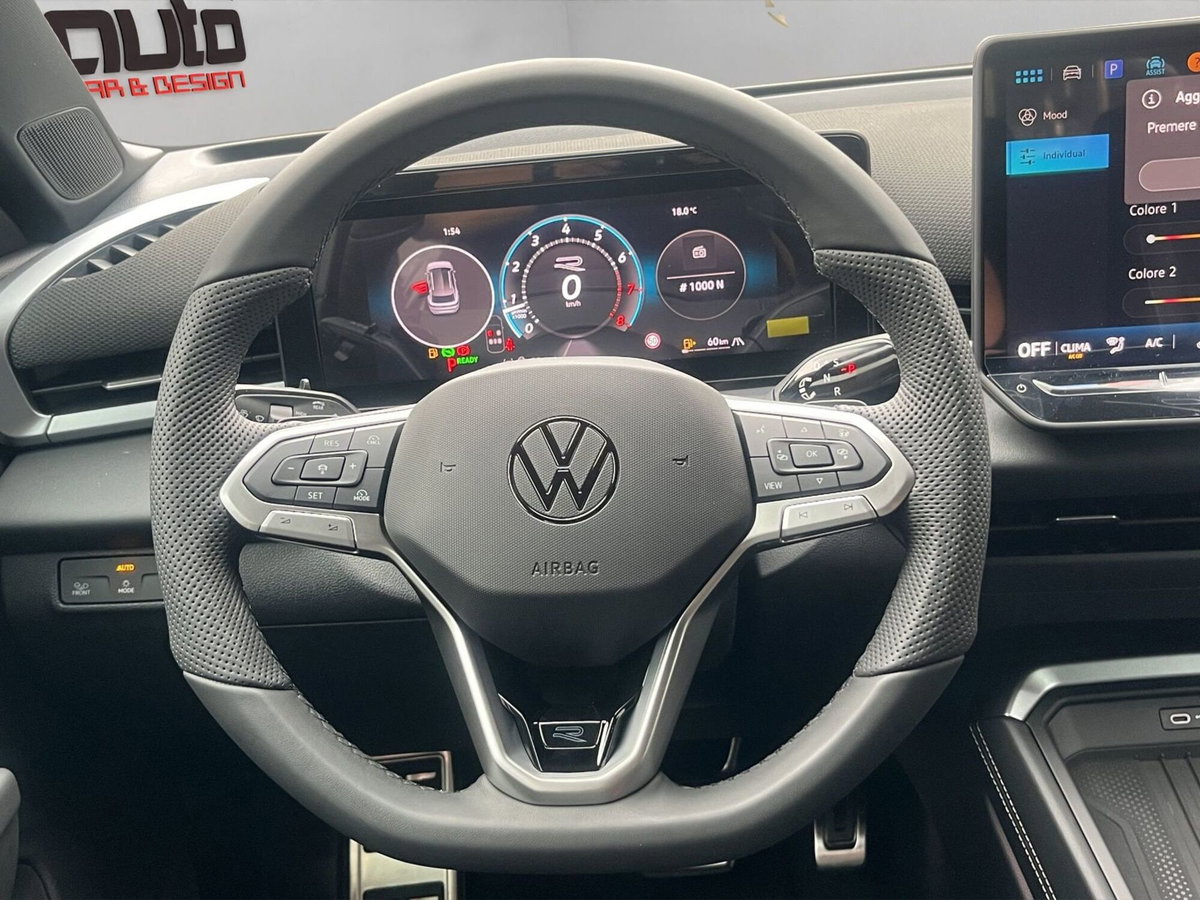 Volkswagen T-Roc 1.5 etsi R-Line 150cv dsg (13)