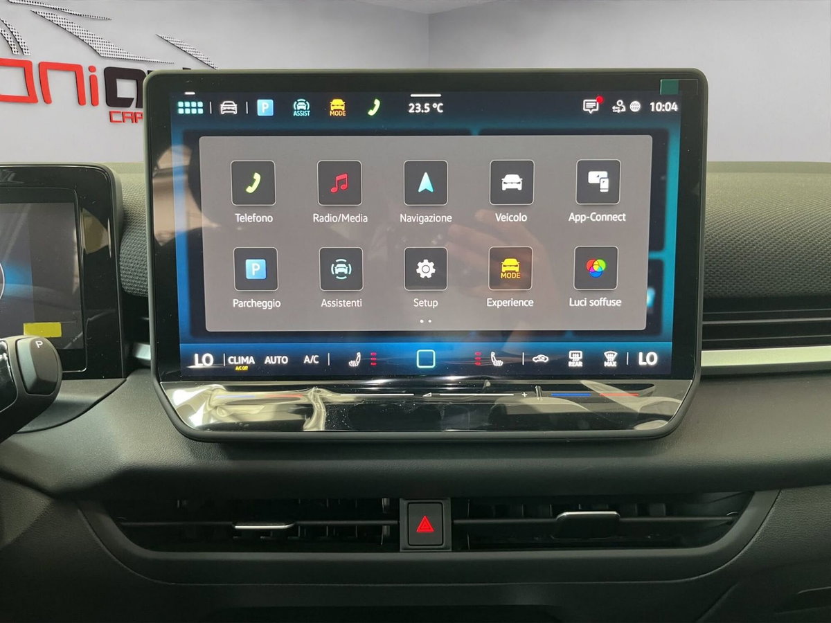 Volkswagen T-Roc 1.5 etsi R-Line 150cv dsg (17)