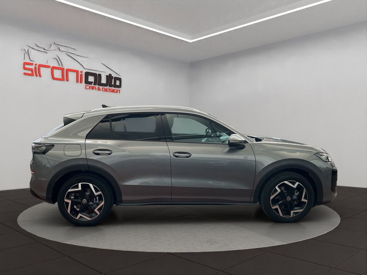 Volkswagen T-Roc 1.5 etsi R-Line 150cv dsg (9)