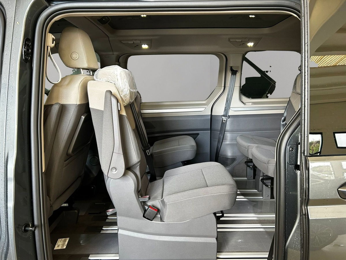Volkswagen Multivan Lungo 1.5 phev Style 4motion 245cv dsg 7p.ti (17)