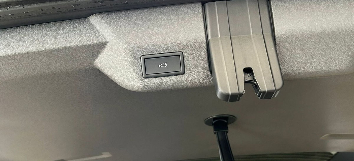 Volkswagen Multivan Lungo 1.5 phev Style 4motion 245cv dsg 7p.ti (8)