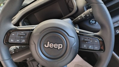 Jeep Avenger 1.2 turbo e-hybrid mhev Longitude fwd 110cv edct6 (14)