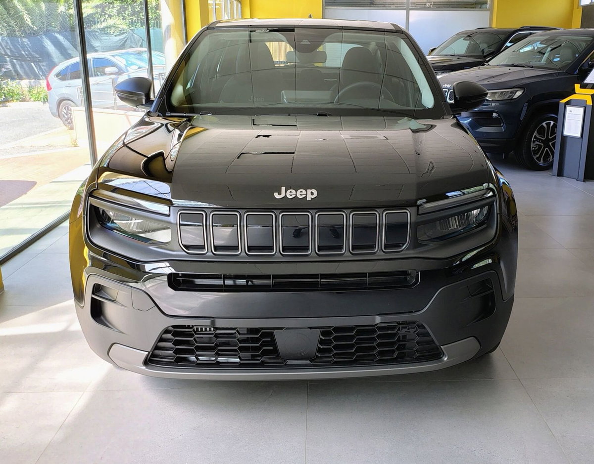 Jeep Avenger 1.2 turbo e-hybrid mhev Longitude fwd 110cv edct6 (2)
