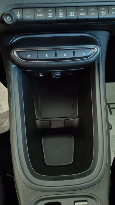 Jeep Avenger 1.2 turbo e-hybrid mhev Longitude fwd 110cv edct6 (17)