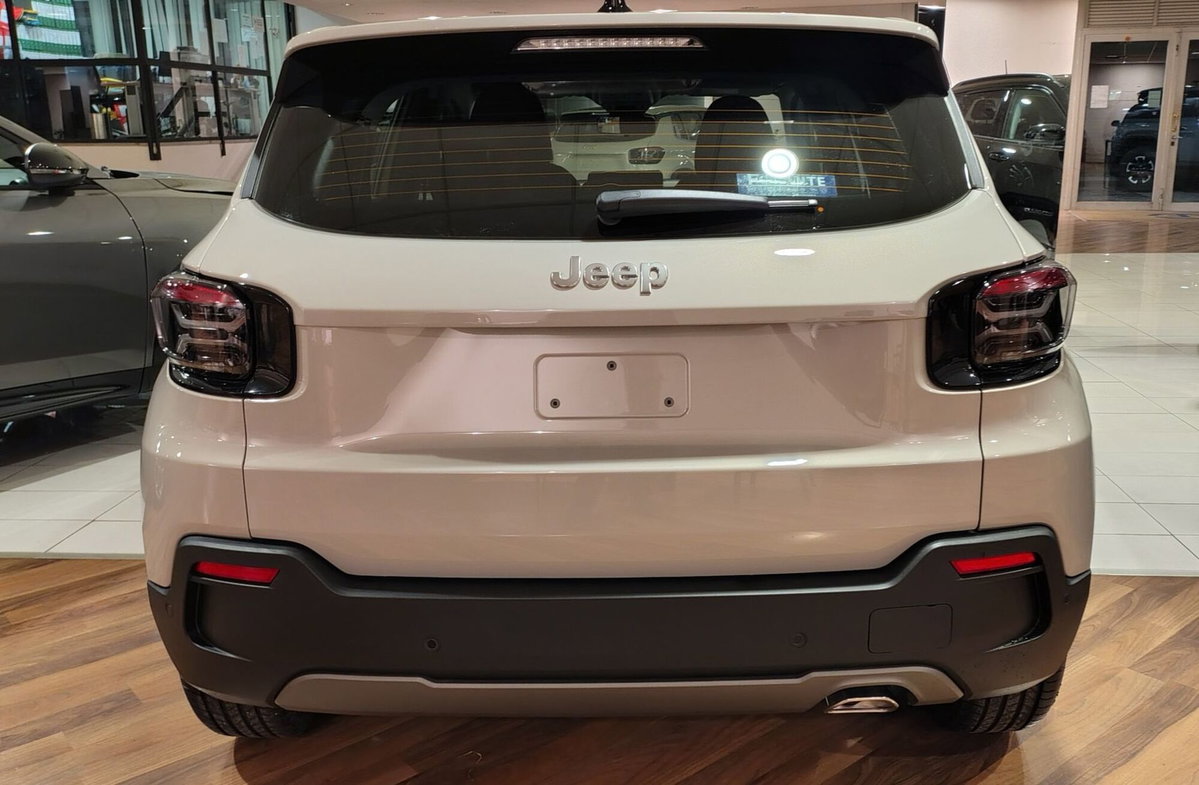 Jeep Avenger 1.2 turbo e-hybrid mhev Longitude fwd 110cv edct6 (11)