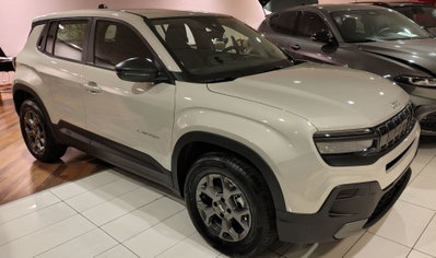 Jeep Avenger 1.2 turbo e-hybrid mhev Longitude fwd 110cv edct6 (2)