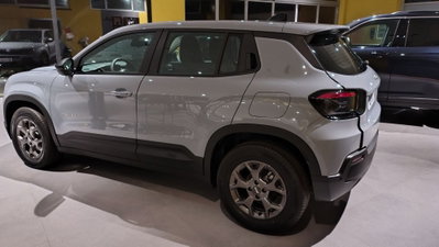 Jeep Avenger 1.2 turbo e-hybrid mhev Longitude fwd 110cv edct6 (8)