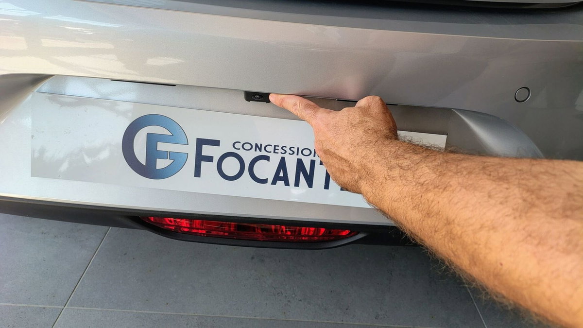 Opel Corsa 1.2 hybrid GS 110cv dct6 (17)