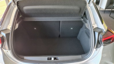 Opel Corsa 1.2 hybrid GS 110cv dct6 (5)