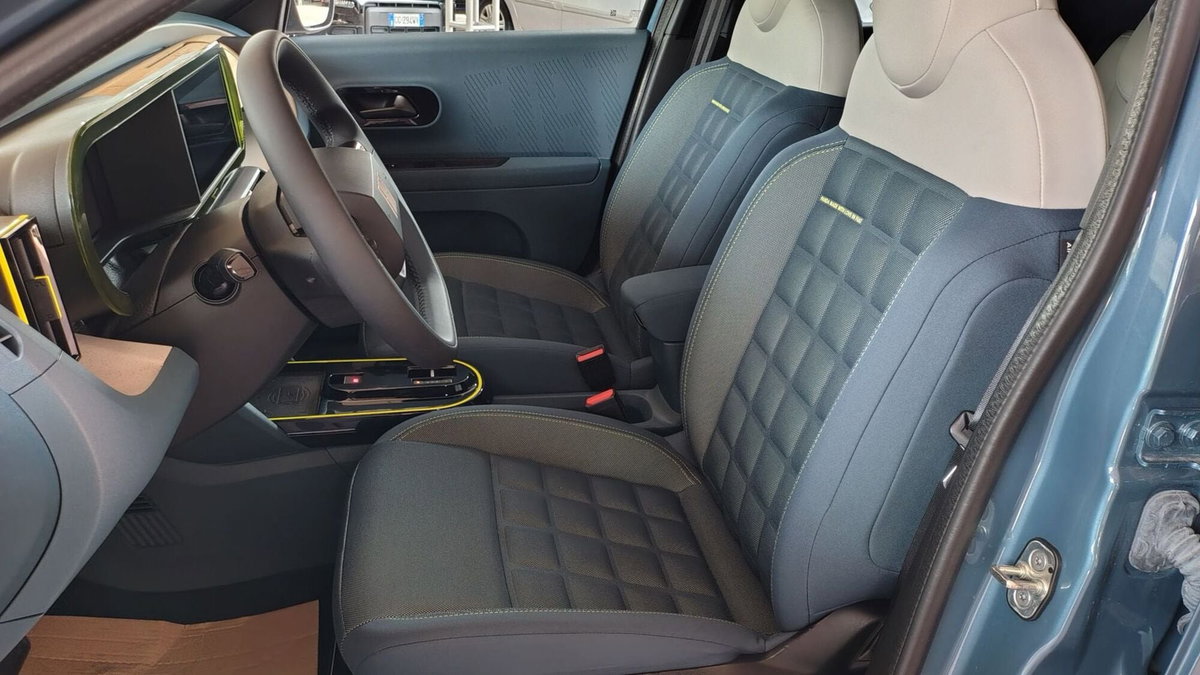 Fiat Grande Panda 1.2 hybrid La Prima 110cv edct (12)