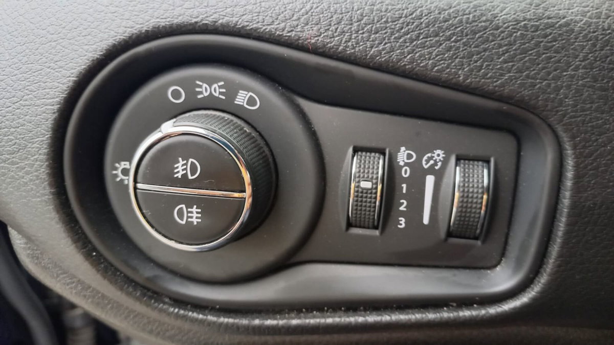 Jeep Renegade 1.6 mjt Limited 2wd 130cv (14)
