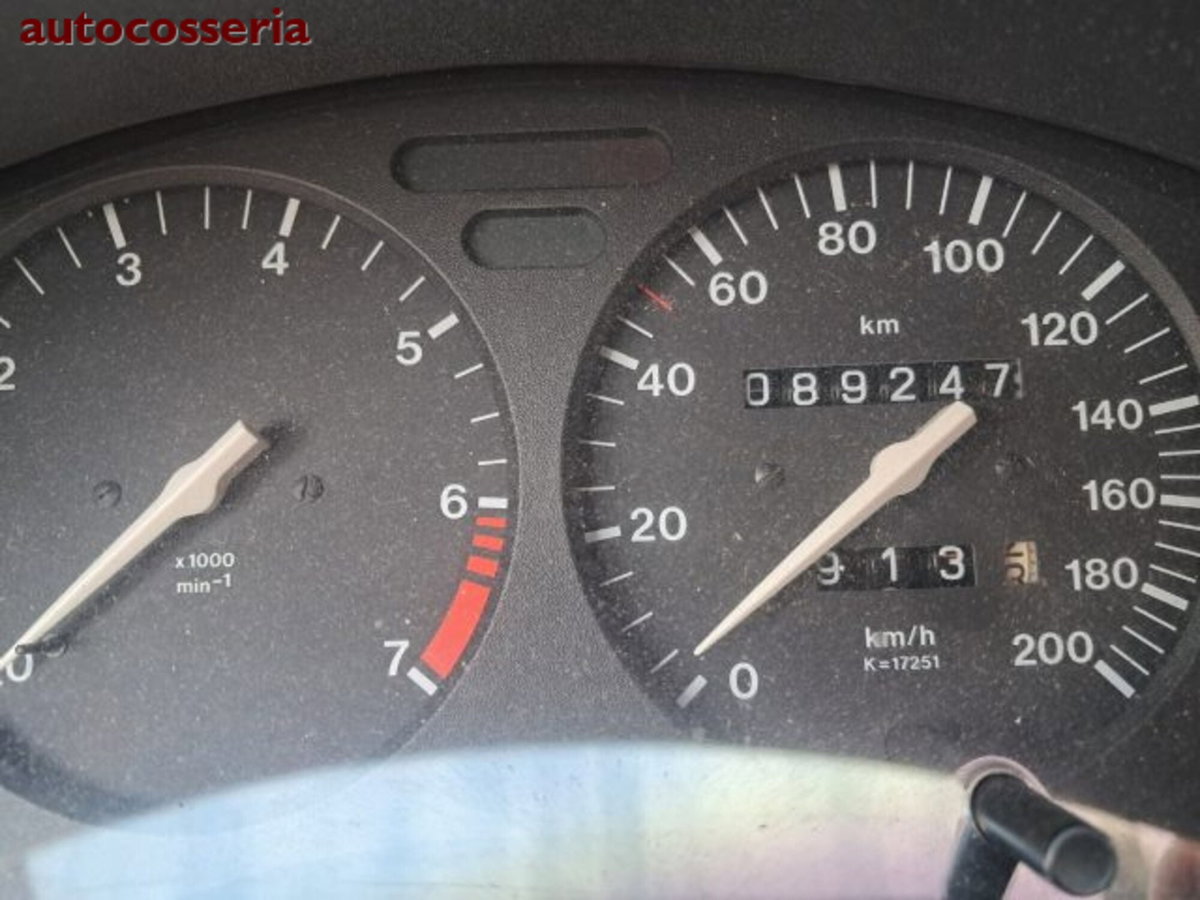 Opel Corsa 1.4i cat 3 porte Swing Più (5)