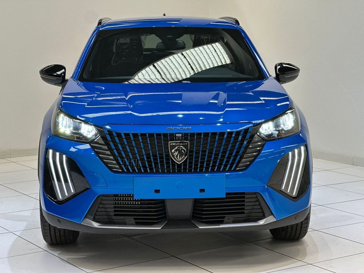 Peugeot 2008 1.2 turbo Allure 100cv (2)