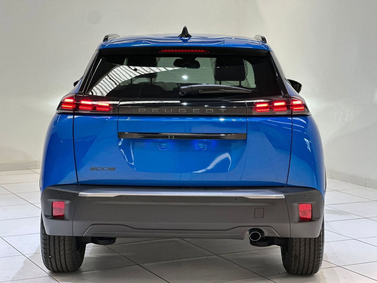Peugeot 2008 1.2 turbo Allure 100cv (5)