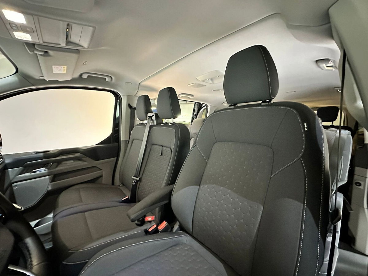 Ford Tourneo Custom 320 2.0 ecoblue 136cv Titanium L2H1 AWD A8 (15)