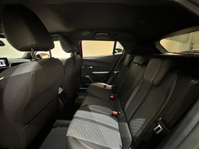 Peugeot 2008 1.2 turbo Allure 100cv (12)