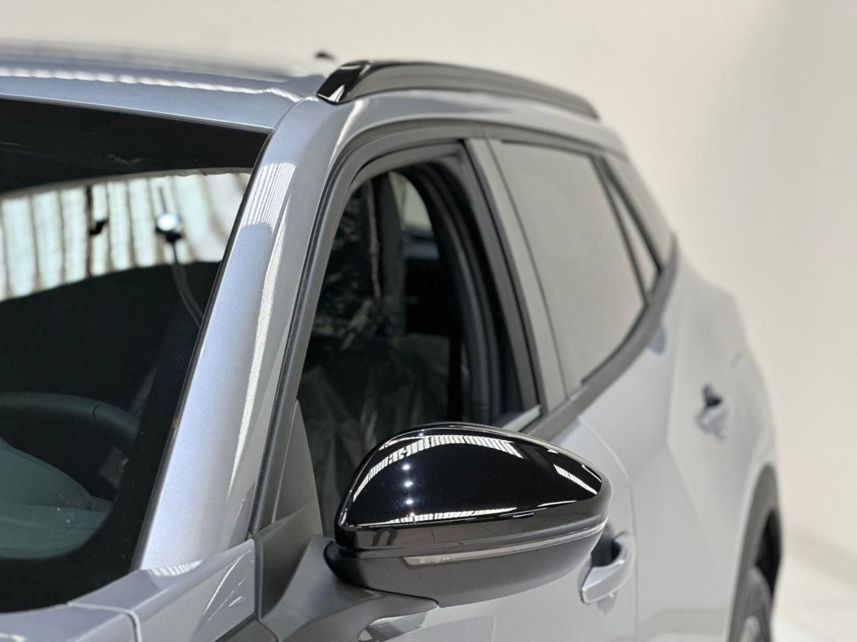 Peugeot 2008 1.2 turbo Allure 100cv (17)