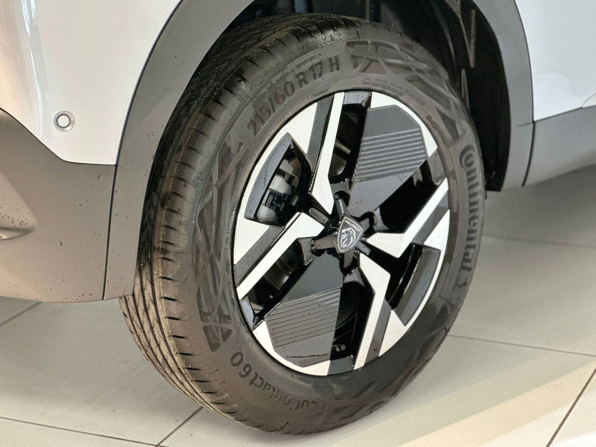 Peugeot 2008 1.2 turbo Allure 100cv (20)