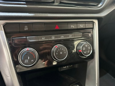 Volkswagen T-Roc 1.5 tsi Life dsg (10)