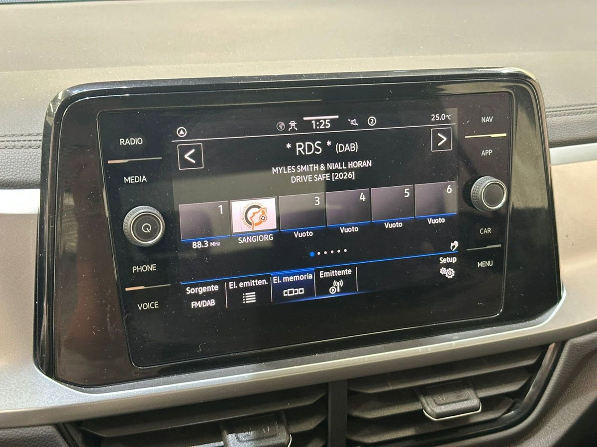 Volkswagen T-Roc 1.5 tsi Life dsg (8)