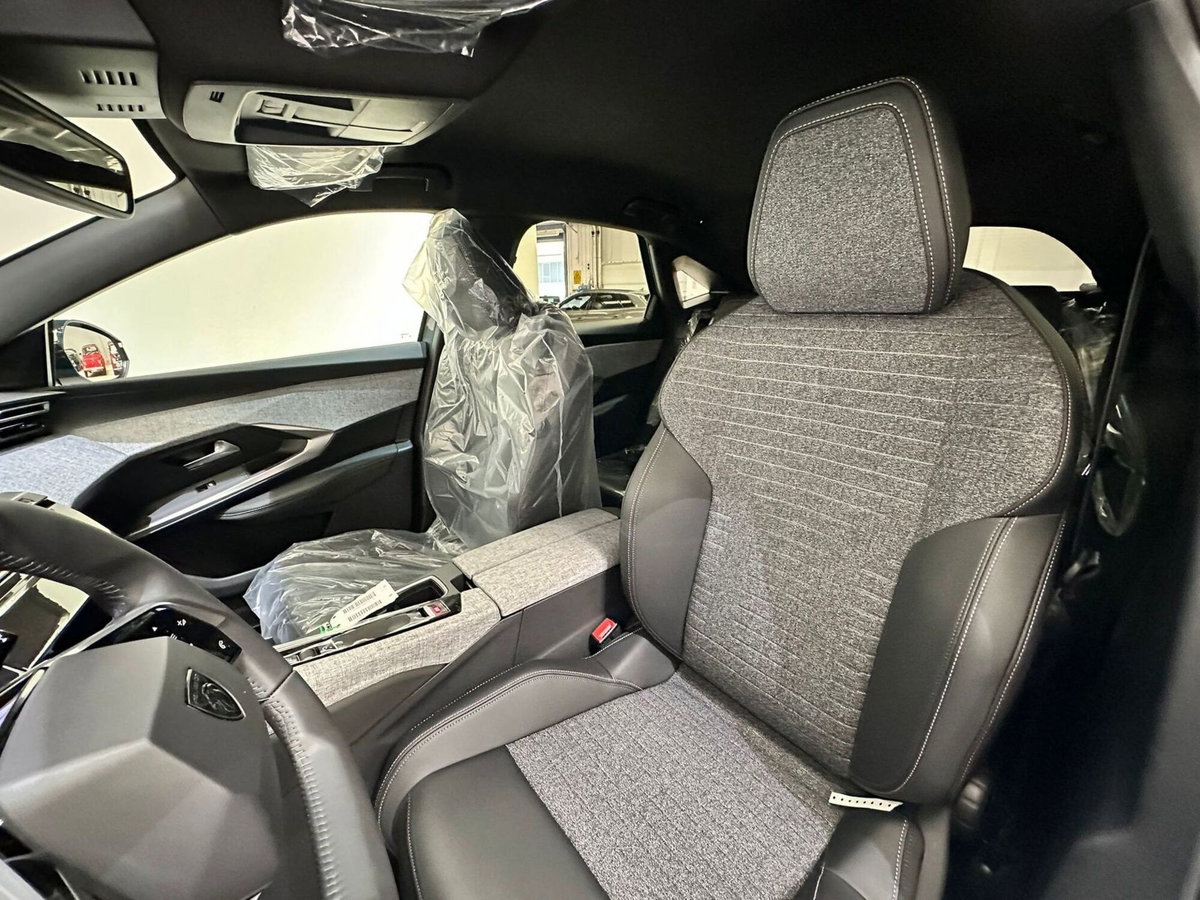 Peugeot 3008 1.2 hybrid Allure 145cv e-dcs6 (12)
