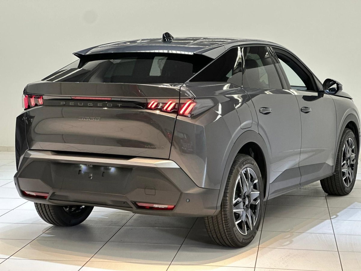Peugeot 3008 1.2 hybrid Allure 145cv e-dcs6 (6)