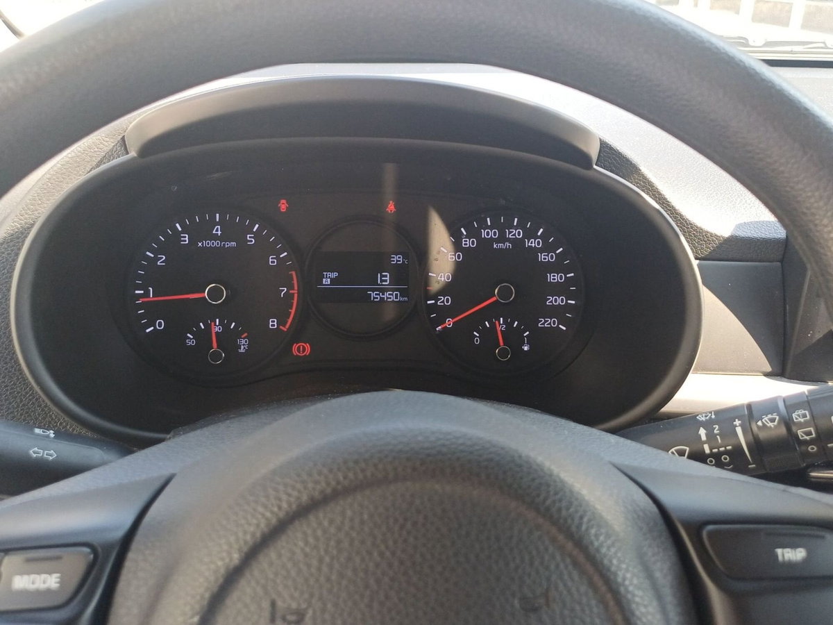 Kia Picanto 1.0 12V 5 porte AMT Urban (15)