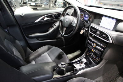 Infiniti Q30 1.5 diesel Business (13)