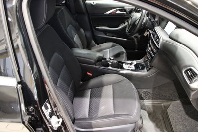 Infiniti Q30 1.5 diesel Business (15)