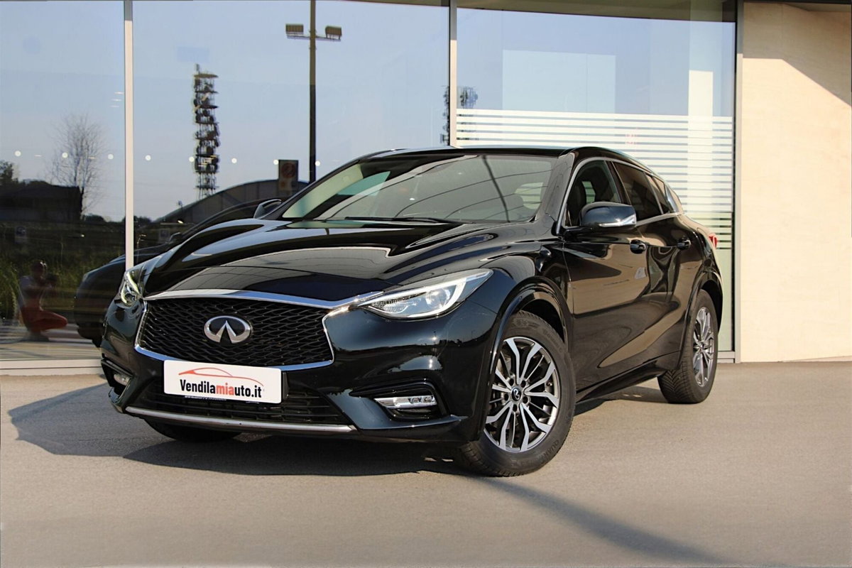 Infiniti Q30 1.5 diesel Business (2)