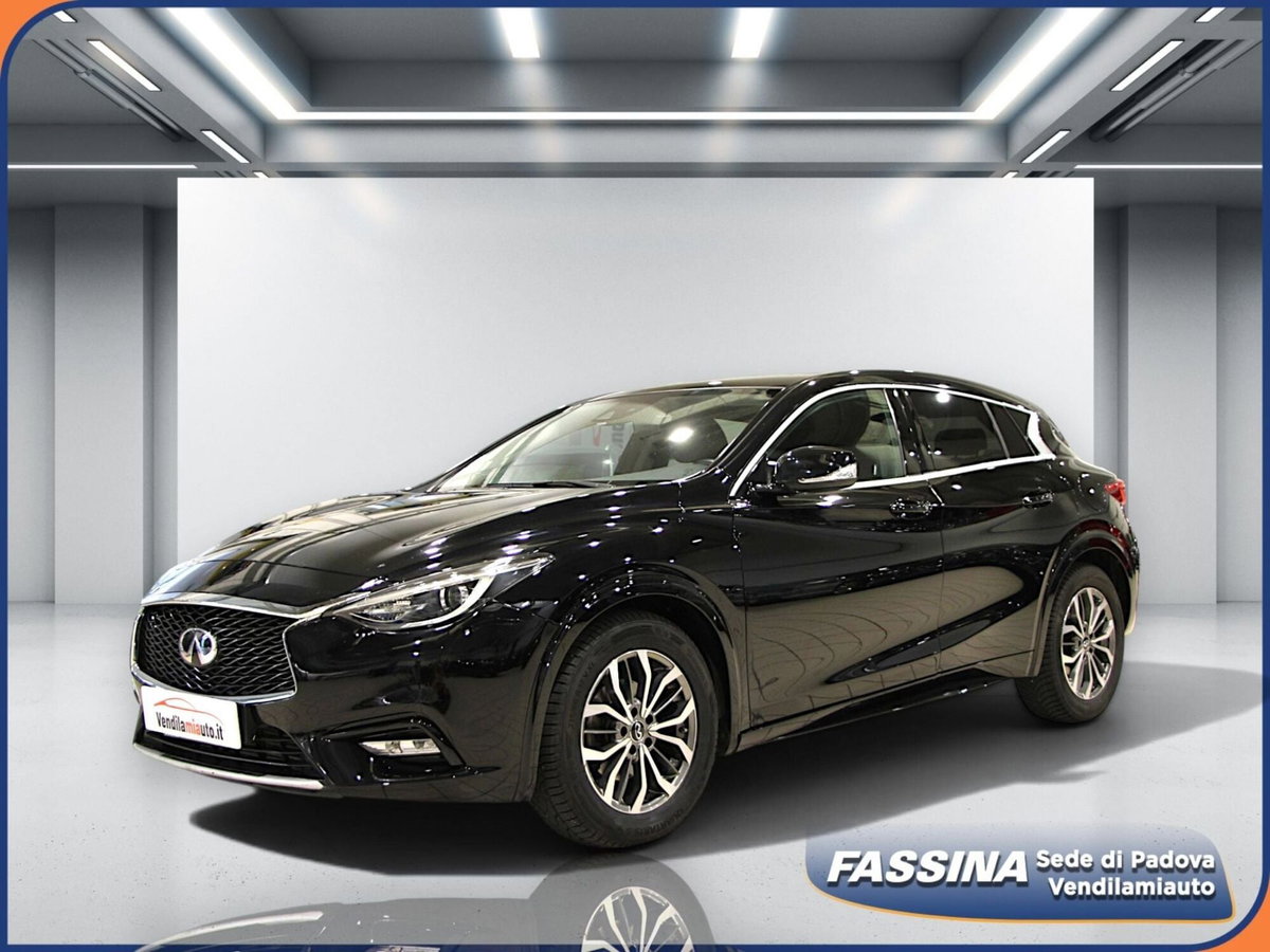 Infiniti Q30 1.5 diesel Business (4)
