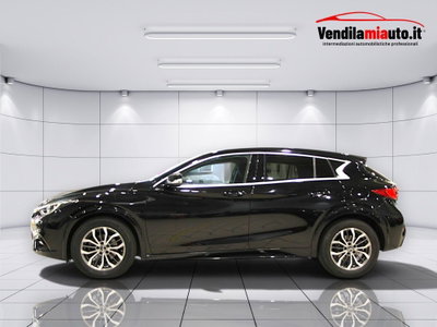Infiniti Q30 1.5 diesel Business (5)