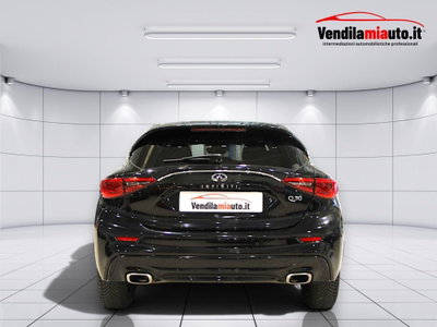 Infiniti Q30 1.5 diesel Business (7)