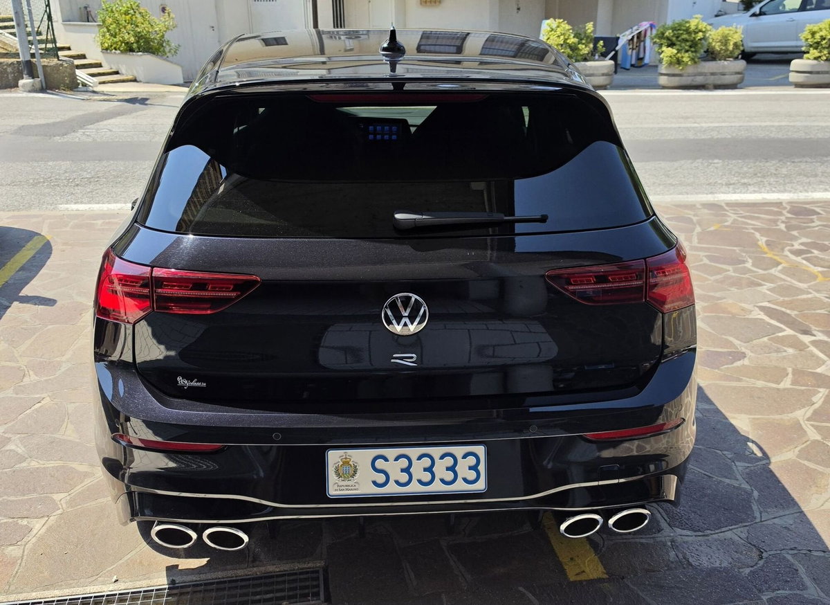 Volkswagen Golf 2.0 TSI R DSG 4Motion (6)