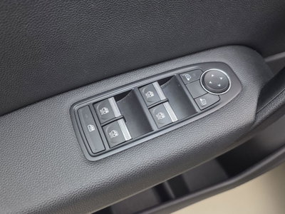 Renault Captur Full Hybrid E-Tech 145 CV Techno (8)