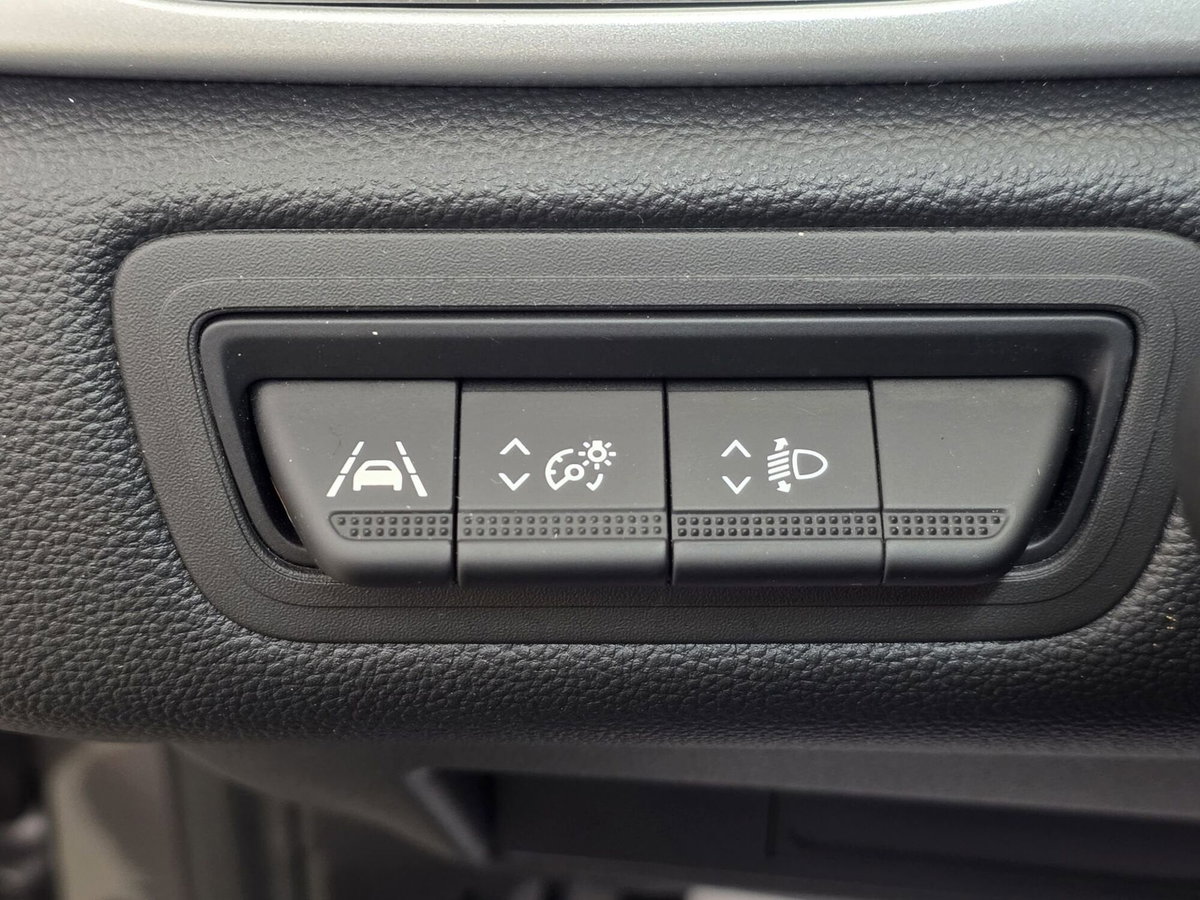 Renault Captur Full Hybrid E-Tech 145 CV Techno (9)
