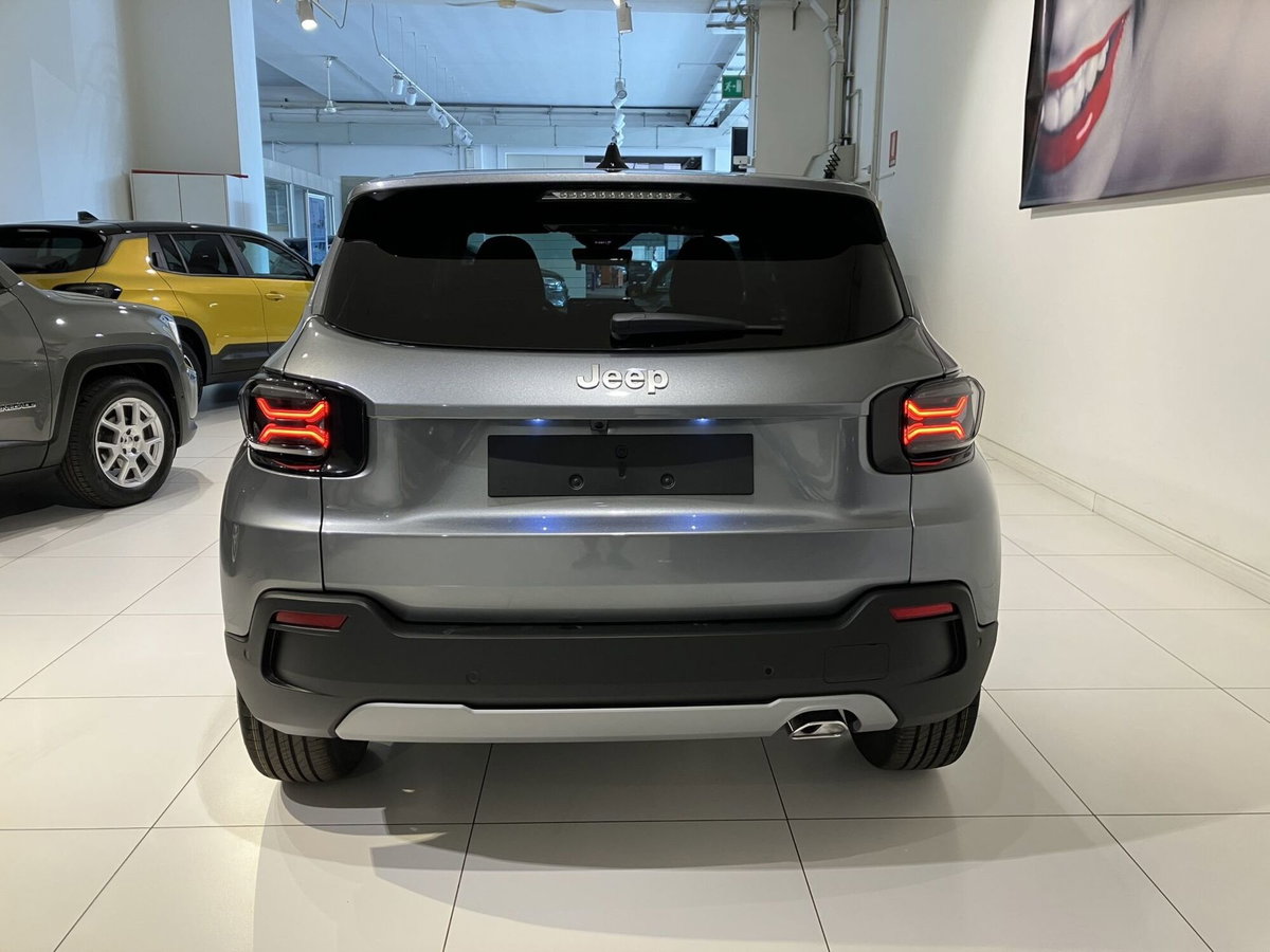 Jeep Avenger 1.2 turbo e-hybrid mhev Summit fwd 110cv edct6 (5)
