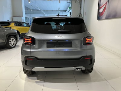 Jeep Avenger 1.2 turbo e-hybrid mhev Summit fwd 110cv edct6 (5)